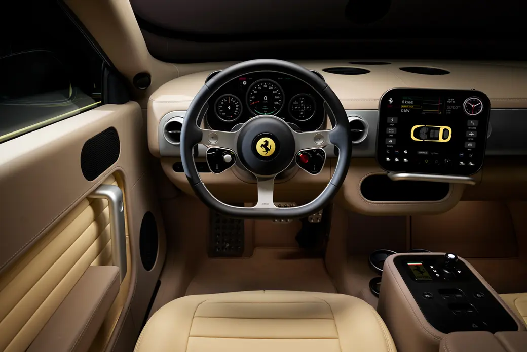 Ferrari Luce - interiér